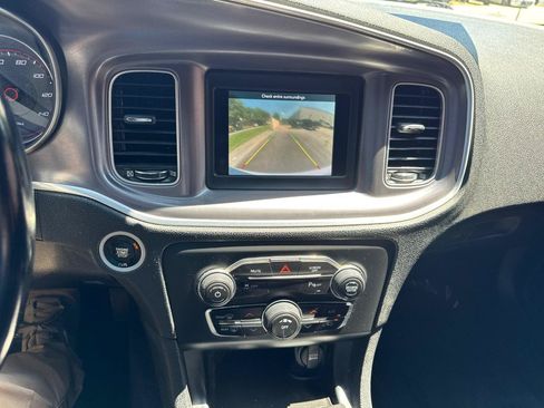 Used 2020 Dodge Charger SXT w/ Leather Interior Group RWD image 27