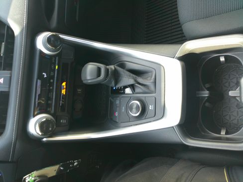 Used 2023 Toyota RAV4 LE image 26