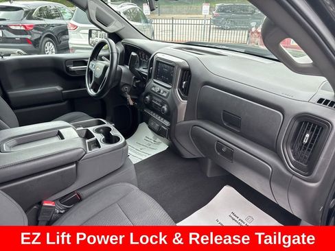 Used 2020 Chevrolet Silverado 1500 Custom w/ Custom Value Package AWD/4WD image 23