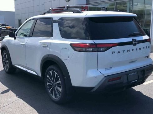 New 2026 Nissan Pathfinder Platinum w/ Cargo Package AWD/4WD image 5