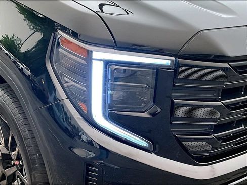 Used 2024 GMC Sierra 1500 Elevation AWD/4WD image 31