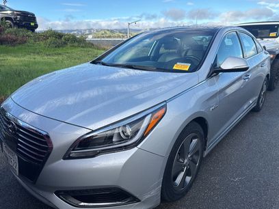 Used 2016 Hyundai Sonata Limited w/ Option Group 02