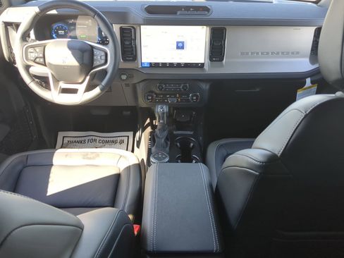 New 2025 Ford Bronco Outer Banks image 44