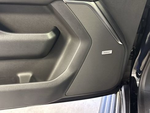 Used 2025 Chevrolet Tahoe High Country AWD/4WD image 31