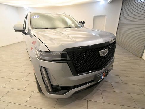 Used 2023 Cadillac Escalade Sport Platinum w/ LPO, ONYX Package AWD/4WD image 7