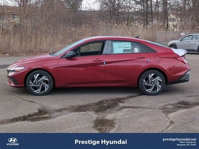 New 2025 Hyundai Elantra SEL