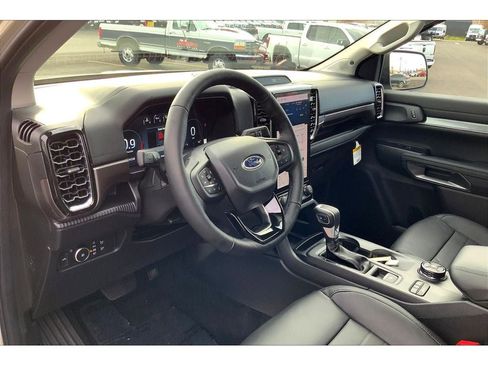 New 2025 Ford Ranger Lariat w/ FX4 Off-Road Package image 6