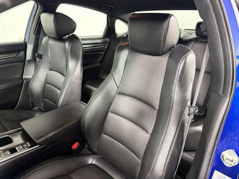 Used 2021 Honda Accord Sport image 13