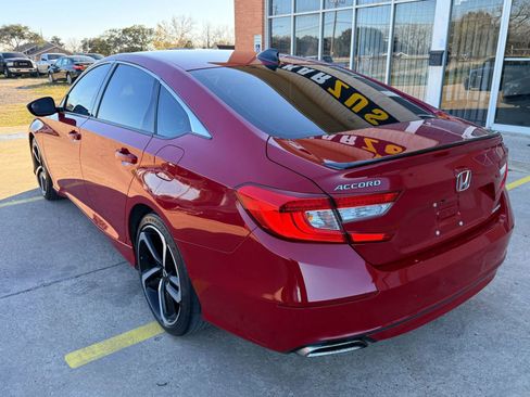 Used 2021 Honda Accord Sport image 12