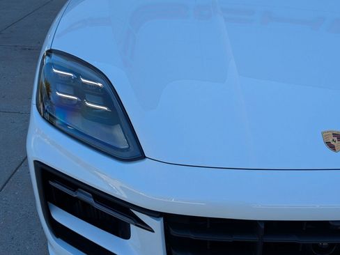 New 2026 Porsche Cayenne Coupe image 12