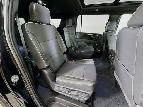 New 2026 Chevrolet Suburban Premier AWD/4WD image 25
