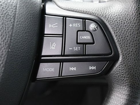 Certified 2025 Toyota Sienna LE w/ LE Plus Package image 18