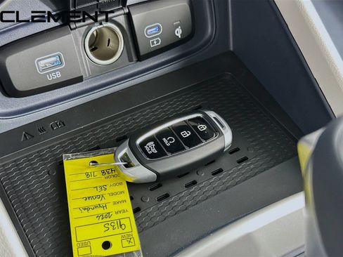 Certified 2026 Hyundai Venue SEL FWD image 24