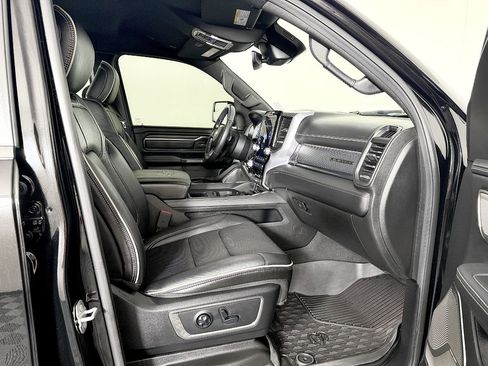 Used 2020 RAM 1500 Limited w/ Black Appearance Package AWD/4WD image 53