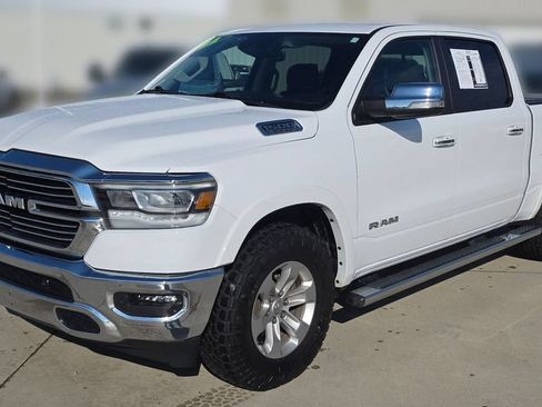 Used 2022 RAM 1500 Laramie AWD/4WD image 1
