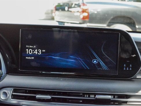 Used 2024 Hyundai Palisade Calligraphy image 15