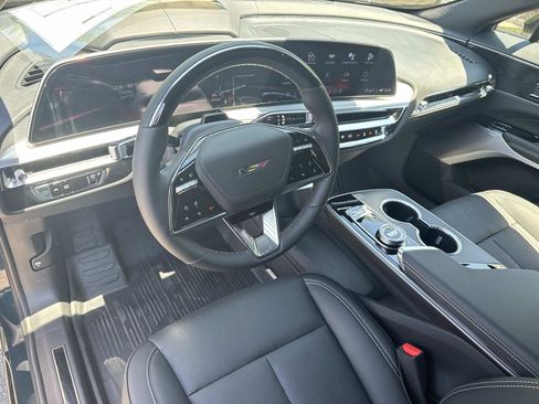 New 2026 Cadillac Lyriq V w/ LPO, Floor Liner Package AWD/4WD image 21