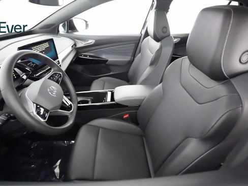 Used 2023 Volkswagen ID.4 Pro S Plus image 7