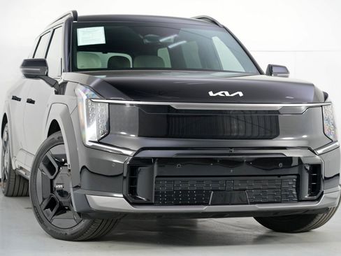 Used 2024 Kia EV9 GT-Line image 4