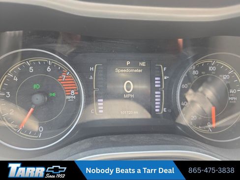 Used 2016 Jeep Cherokee Latitude w/ Cold Weather Group AWD/4WD image 3