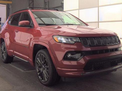 Used 2022 Jeep Compass Limited AWD/4WD image 2