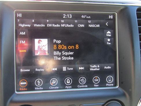 Used 2018 Jeep Grand Cherokee Limited image 19