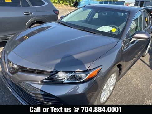 Used 2018 Toyota Camry LE w/ Audio Package FWD image 1