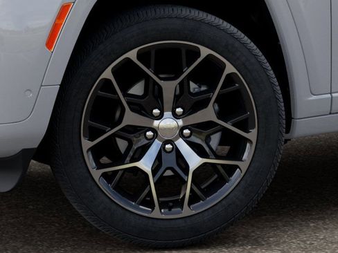 New 2026 Jeep Grand Cherokee Summit AWD/4WD image 8