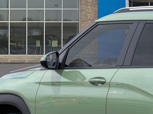 New 2026 Chevrolet TrailBlazer LT w/ Convenience Package image 12