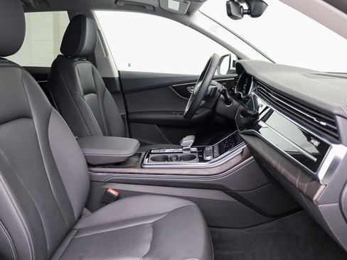 Used 2023 Audi Q8 Premium Plus w/ Premium Plus Package AWD/4WD image 21