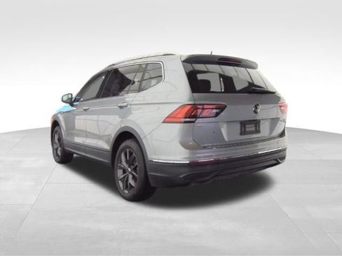 Used 2022 Volkswagen Tiguan SE image 5