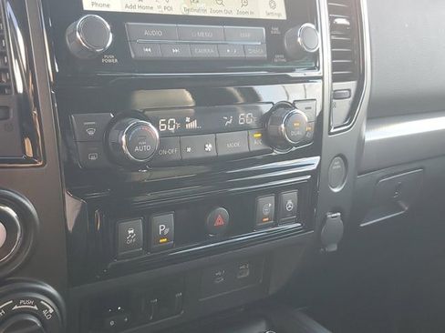 Used 2020 Nissan Titan PRO-4X w/ Pro-4x Convenience Package AWD/4WD image 27