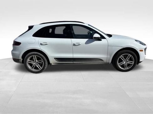 Used 2018 Porsche Macan image 6