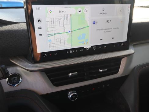 Used 2025 Ford Explorer Active image 16