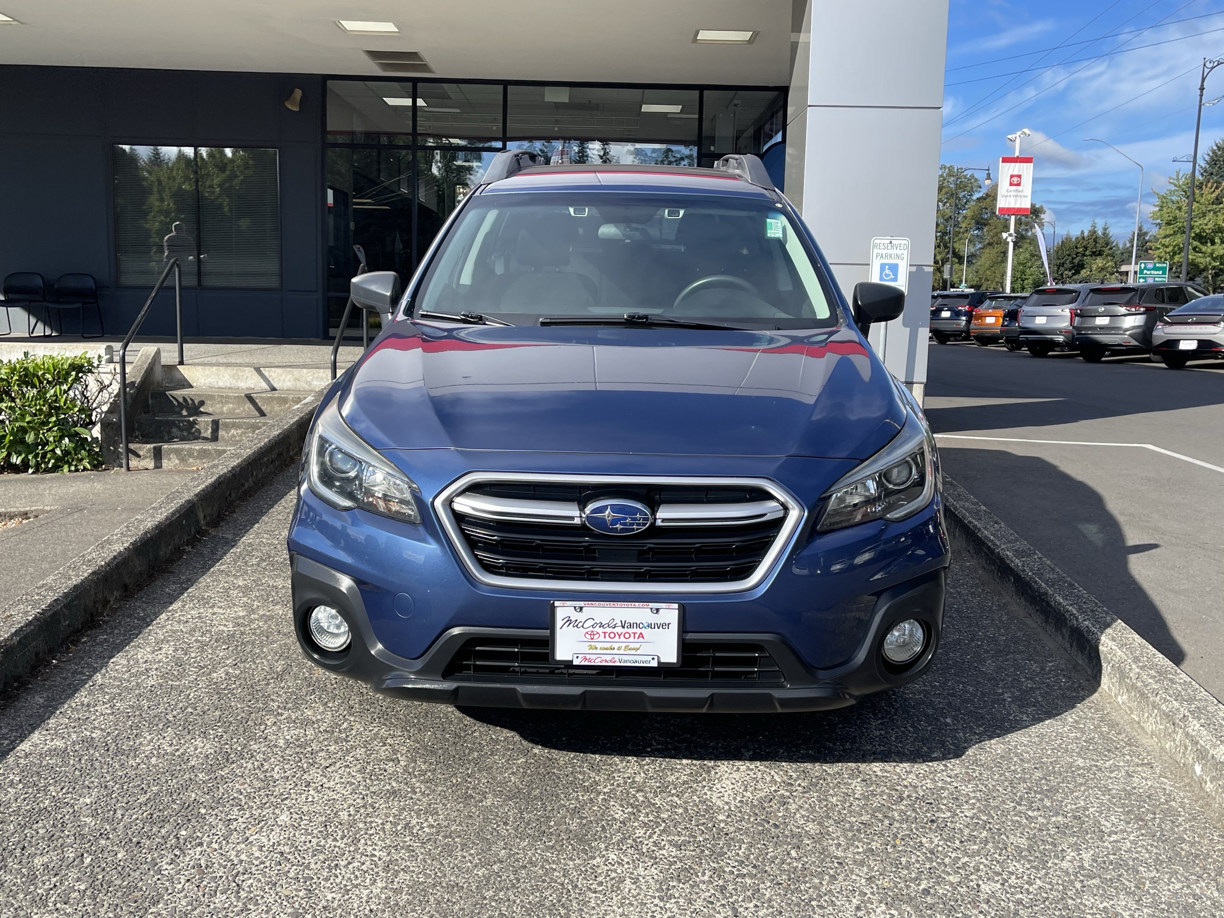 Used 2019 Subaru Outback 2.5i AWD/4WD image 2