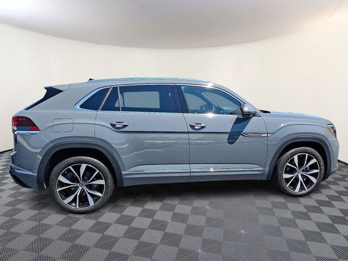 Used 2026 Volkswagen Atlas Cross Sport SEL Premium R-Line AWD/4WD image 7