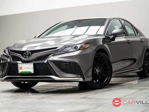 Used 2024 Toyota Camry XSE image 1