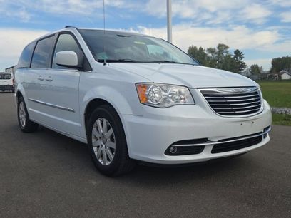 Used 2016 Chrysler Town & Country Touring