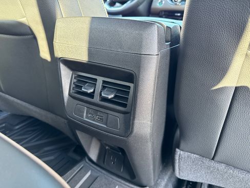 Used 2026 GMC Canyon Denali AWD/4WD image 18