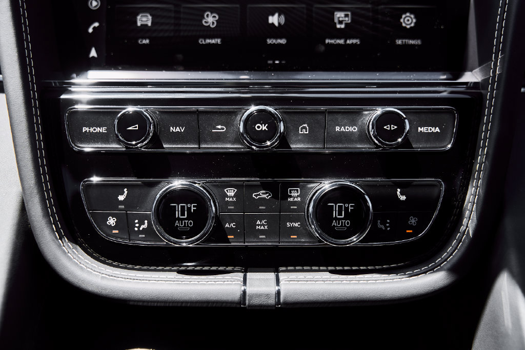 Used 2024 Bentley Bentayga AWD/4WD image 69