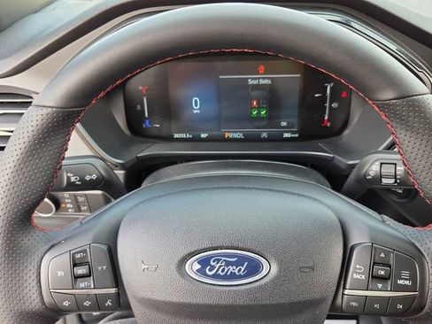 Certified 2025 Ford Escape ST-Line image 21