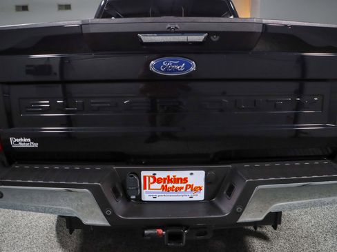 Used 2022 Ford F250 Lariat w/ Lariat Value Package image 8