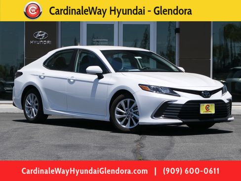 Used 2023 Toyota Camry LE FWD image 1