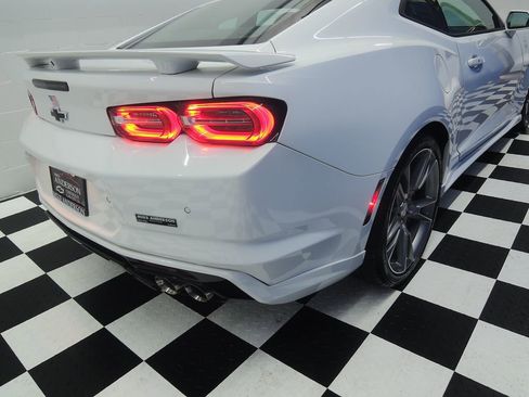 Used 2019 Chevrolet Camaro SS w/ LPO, Ground Effects Package RWD image 28