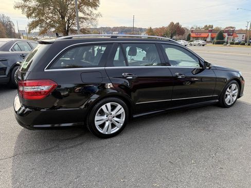 Used 2011 Mercedes-Benz E 350 4MATIC Wagon image 4