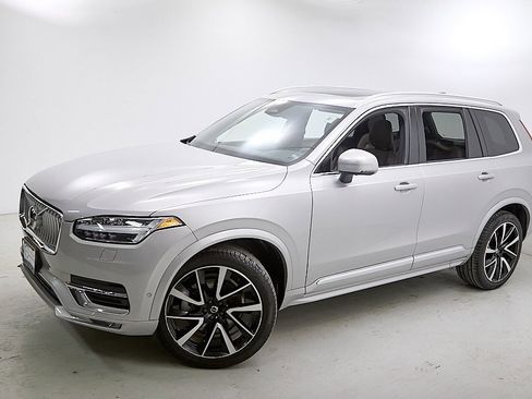 Used 2023 Volvo XC90 B6 Plus w/ Protection Package Premier image 3