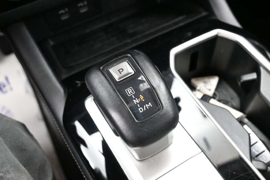 Used 2025 Mitsubishi Outlander SE AWD/4WD image 12