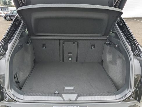 Certified 2022 Volkswagen ID.4 Pro S w/ Gradient Package image 29