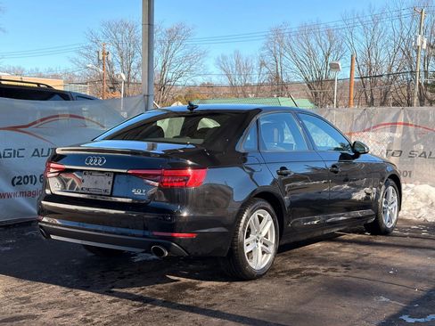 Used 2017 Audi A4 2.0T Premium image 11
