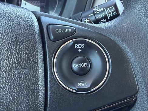 Used 2017 Honda HR-V EX image 28